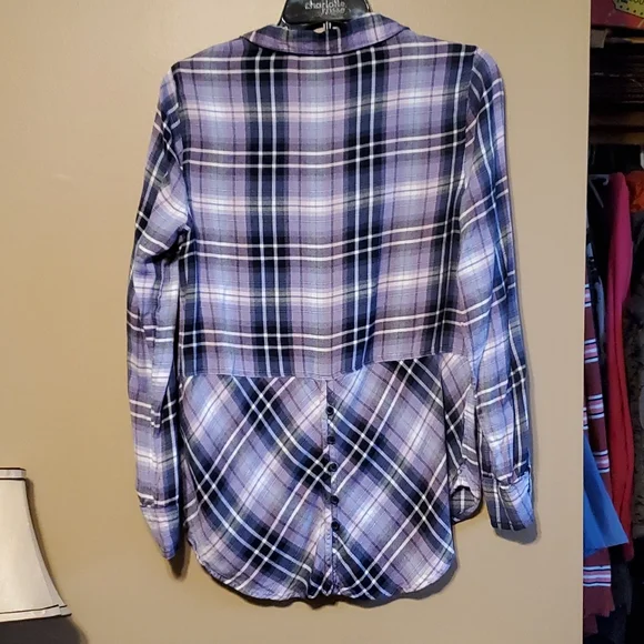 Lucky Brand Flannel Top - Picture 6 of 7